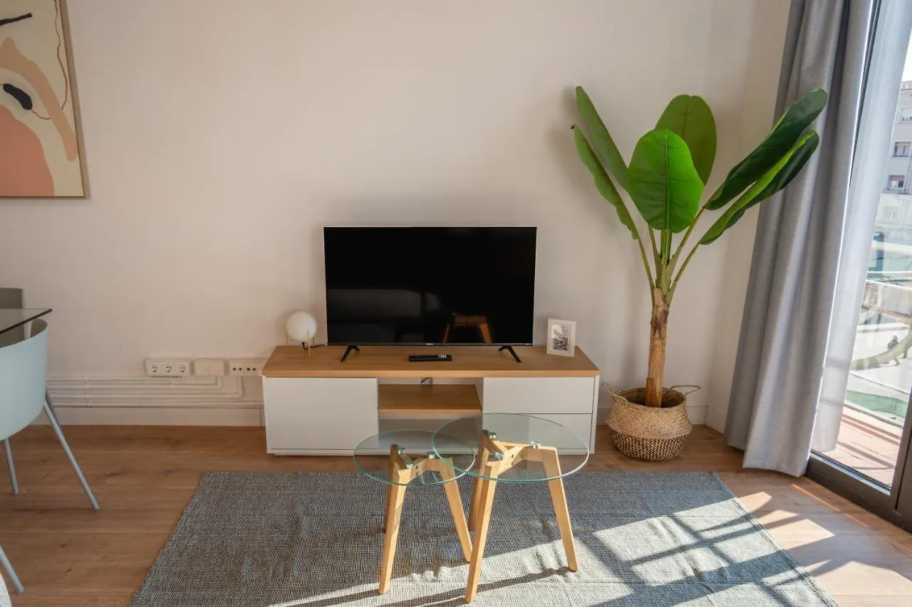 Feelathome Stadium Apartments L’Hospitalet de Llobregat 0*,
