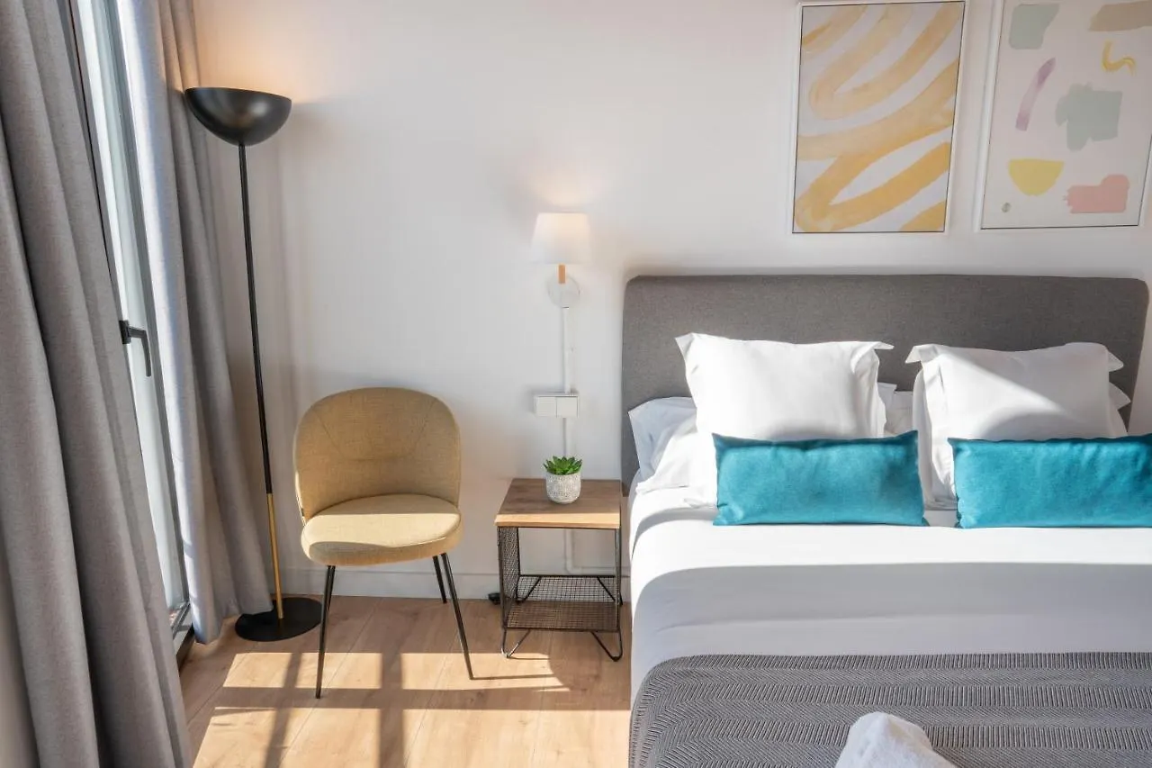 Feelathome Stadium Apartments L'Hospitalet de Llobregat